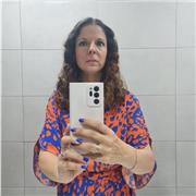 Soy profesora interina con 3 años de experiencia en la enseñanza pública especialidad francés y lengua y literatura